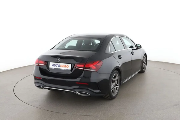 Mercedes-Benz A-Klasse (2021) — foto 12 van 16