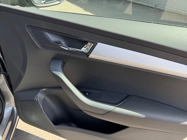 SKODA Karoq (2025) — foto 6 van 20