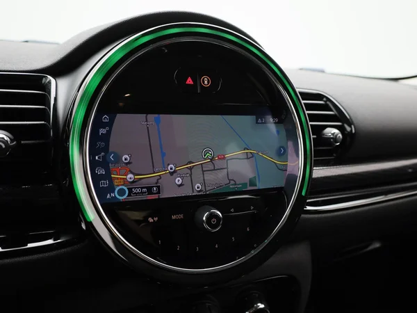 MINI Clubman (2023) — foto 19 van 48