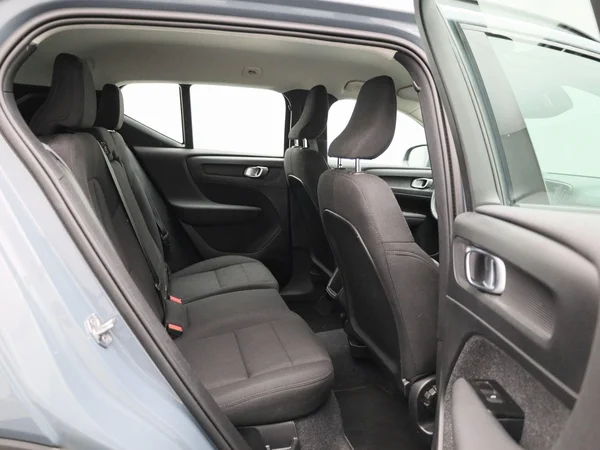 Volvo XC40 (2021) — foto 28 van 41