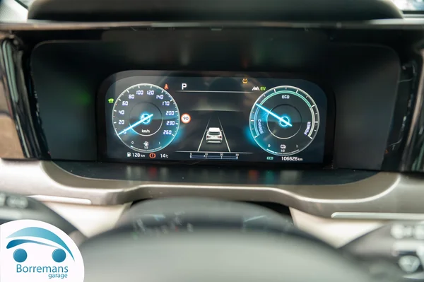 Kia Sorento (2021) — foto 61 van 131