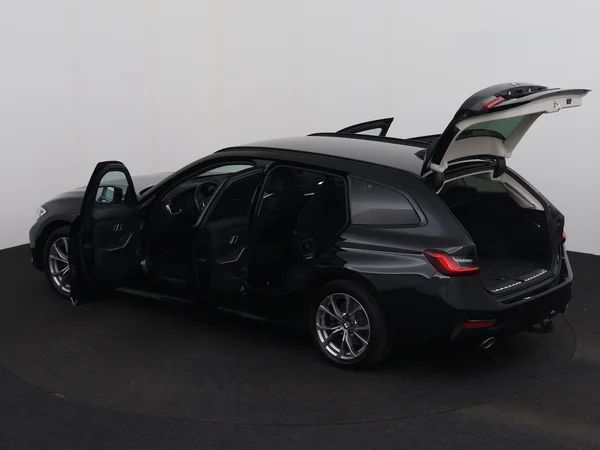 BMW 320 (2021) — foto 29 van 30