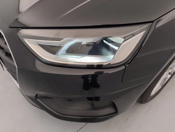 Audi A4 sw (2022) — foto 13 van 35