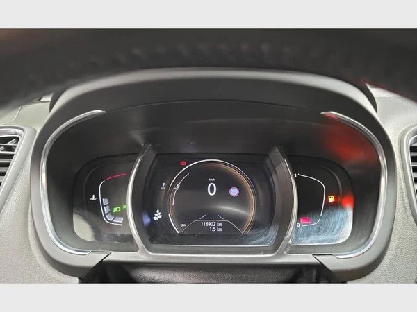 Renault Grand Scénic (2019) — foto 5 van 27