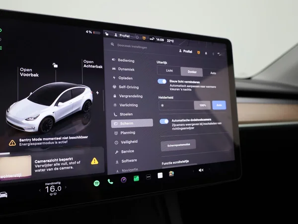Tesla Model Y (2024) — foto 20 van 46