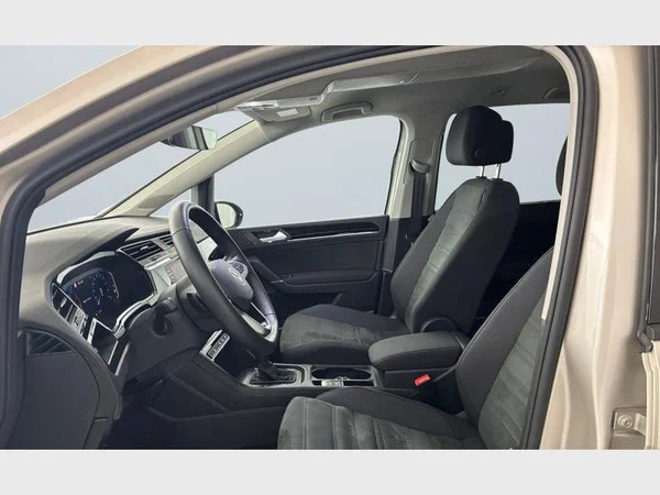 Volkswagen Touran (2024) — foto 28 van 28