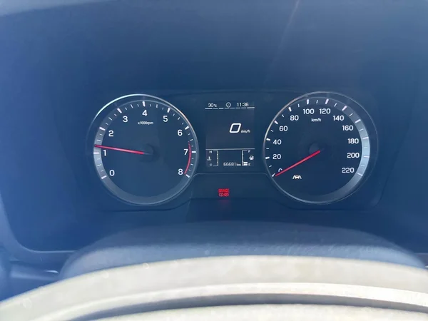 SsangYong Tivoli (2022) — foto 3 van 15