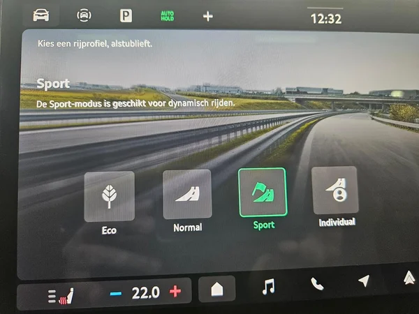 SKODA Enyaq (2026) — foto 8 van 30