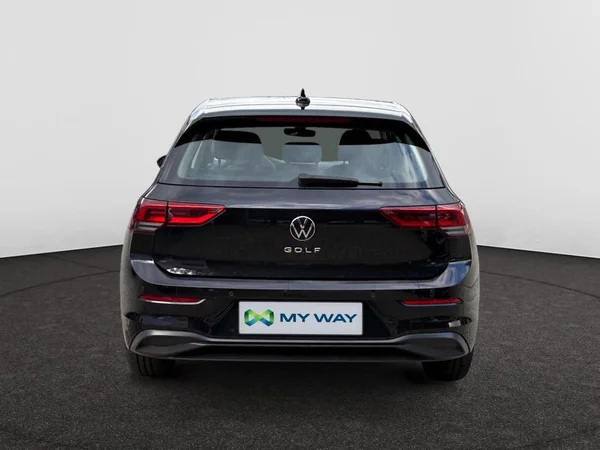 VOLKSWAGEN Golf VIII (2021) — foto 11 van 15