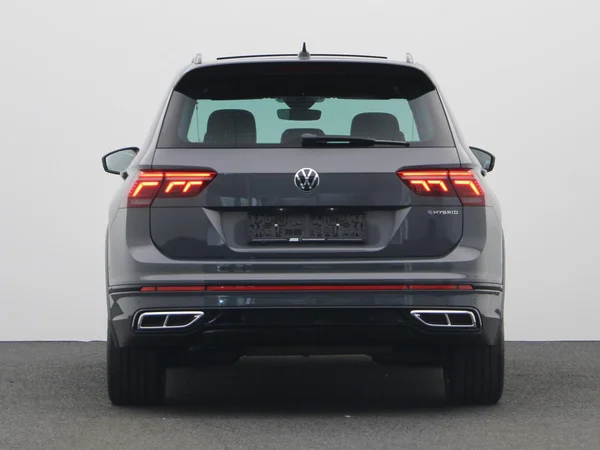 VOLKSWAGEN Tiguan (2022) — foto 20 van 23