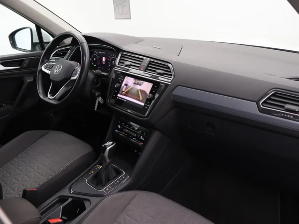VOLKSWAGEN Tiguan eHybrid (PHEV) (2023) — foto 20 van 26