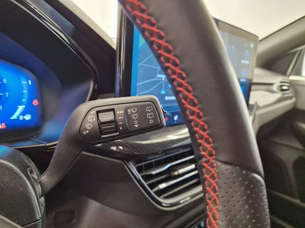 Ford Focus (2024) — foto 6 van 16