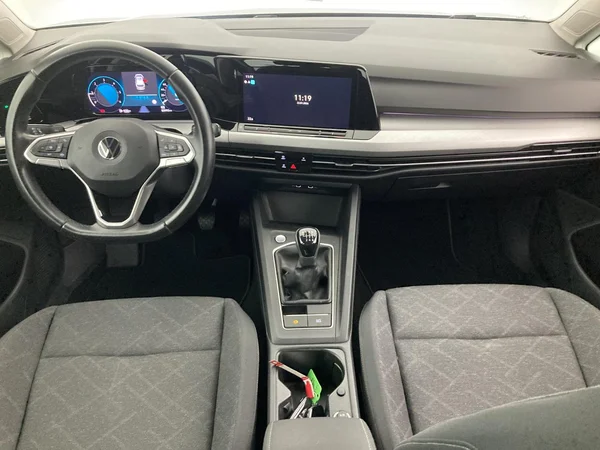 VOLKSWAGEN Golf Variant VIII (2021) — foto 34 van 36