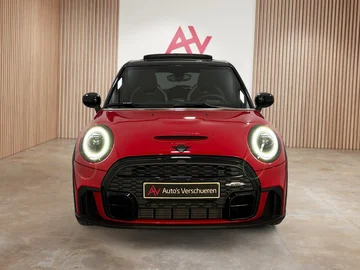 MINI Cooper-S 8324a0db-f565-4097-8add-32941d848258
