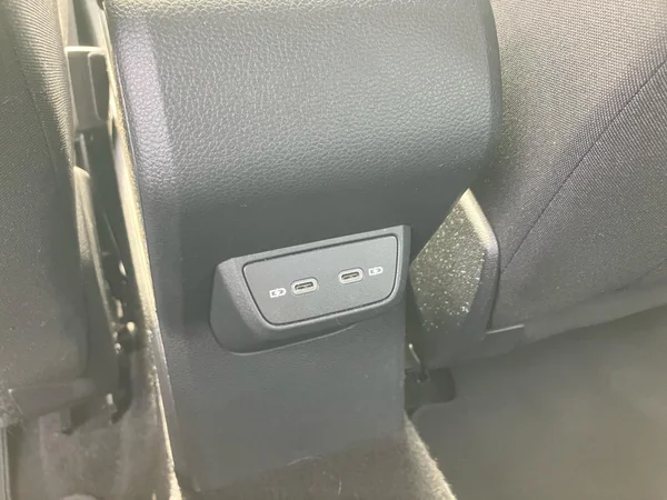 VOLKSWAGEN Taigo (2023) — foto 25 van 25