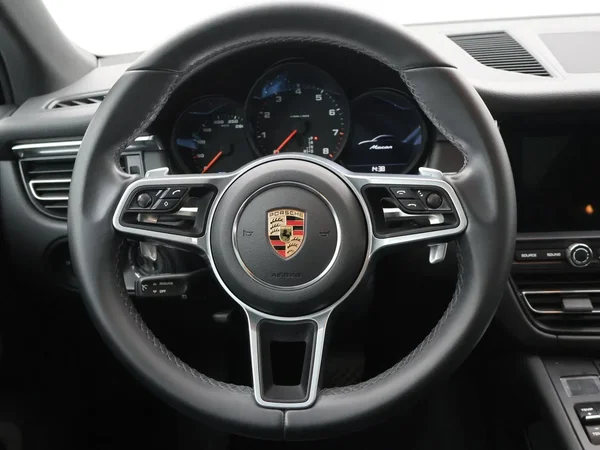 Porsche Macan (2021) — foto 3 van 27