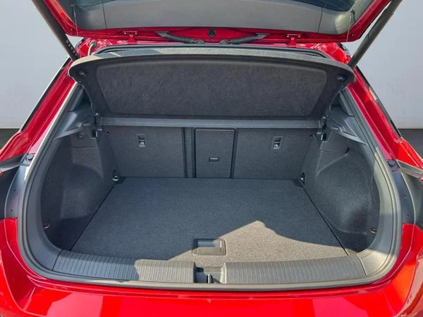 VOLKSWAGEN T-Roc (2025) — foto 22 van 31