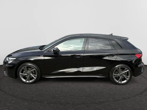 AUDI A3 Sportback (2024) — foto 21 van 24