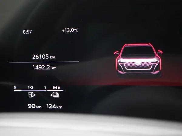AUDI A5 Avant e-hybrid (PHEV) (2025) — foto 10 van 23
