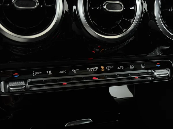 MERCEDES CLA 250 (2022) — foto 17 van 31