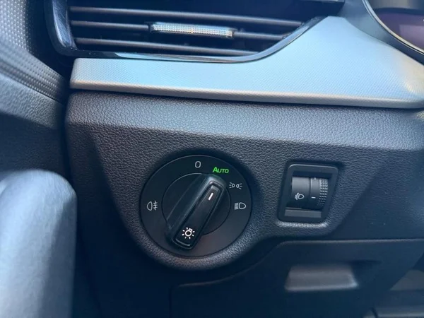 SKODA Kamiq (2022) — foto 24 van 31