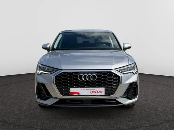 AUDI Q3 Sportback (2022) — foto 16 van 21