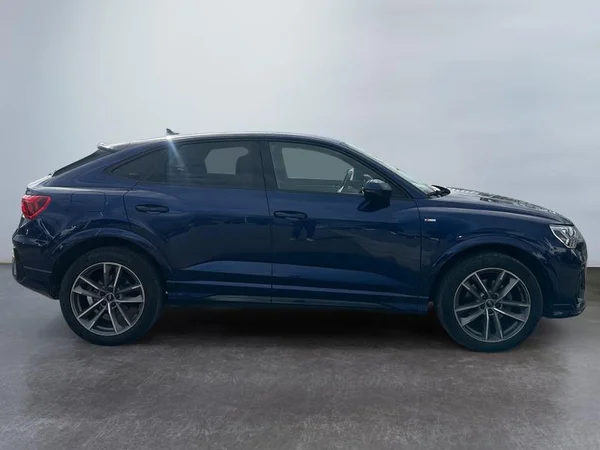 AUDI Q3 Sportback (2024) — foto 25 van 30
