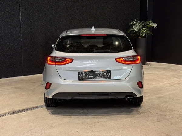 Kia Ceed (2024) — foto 16 van 21
