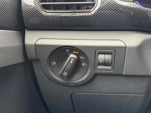 VOLKSWAGEN T-Cross (2024) — foto 6 van 29