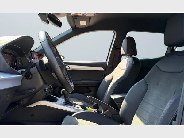 Seat Arona (2023) — foto 27 van 27