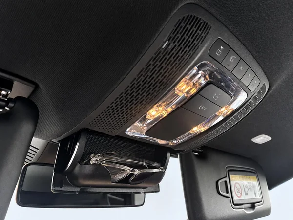 Mercedes-Benz CLA (2020) — foto 9 van 21