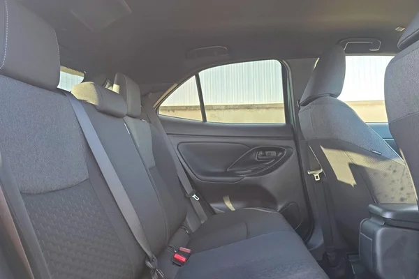 Toyota Yaris Cross Hybrid (HEV) (2026) — foto 2 van 26