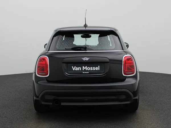 MINI One (2022) — foto 28 van 32