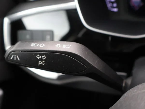 Audi Q3 (2019) — foto 4 van 27