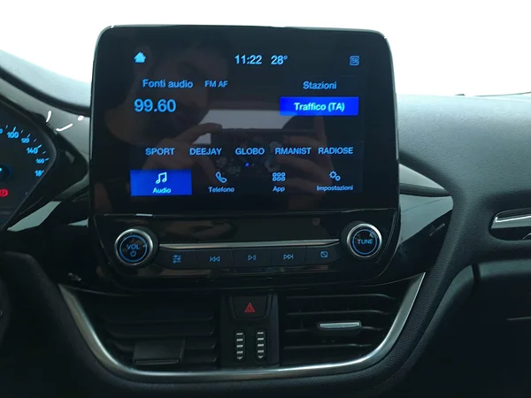 Ford Fiesta (2022) — foto 3 van 27