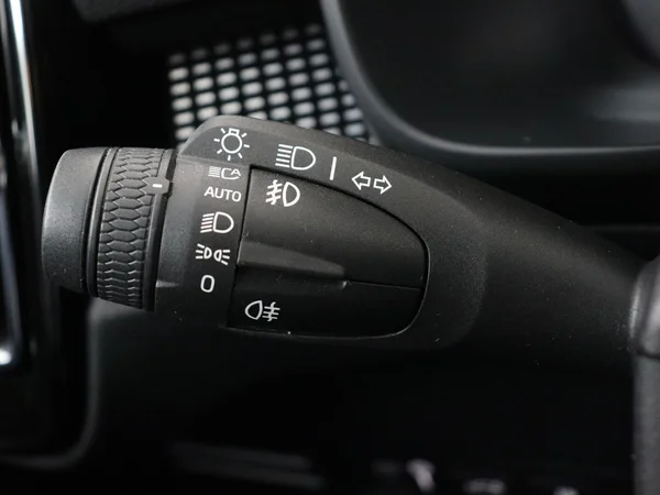 VOLVO XC40 (2021) — foto 15 van 31