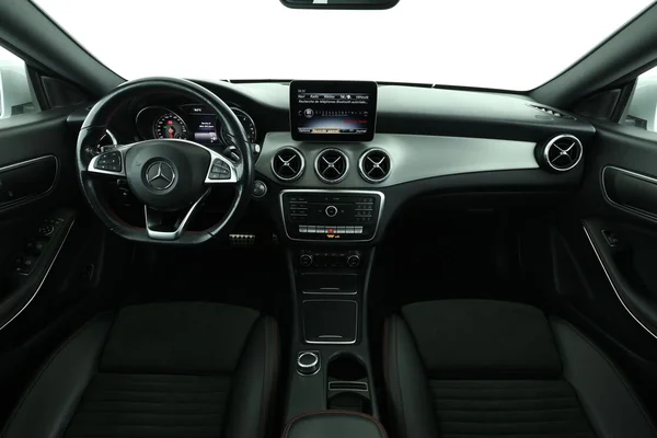 Mercedes-Benz CLA-Klasse (2019) — foto 3 van 16