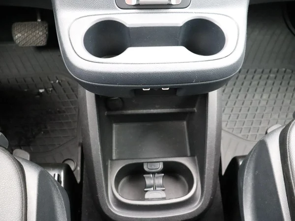 Mercedes-Benz Vito (2024) — foto 11 van 28