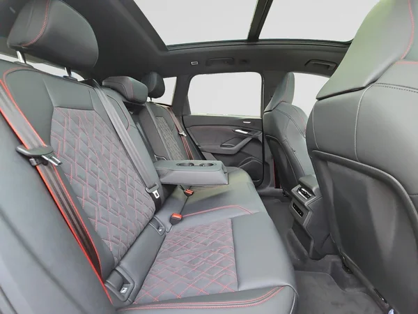 AUDI Q6 e-tron (2026) — foto 3 van 20