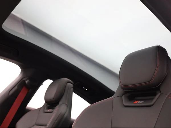 AUDI RS e-tron GT (2021) — foto 11 van 31