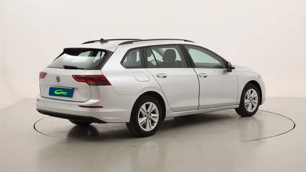 Volkswagen Golf VIII SW (2024) — foto 23 van 27