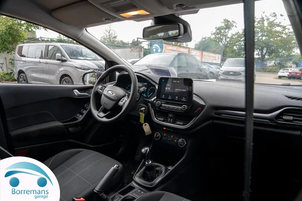 Ford Fiesta (2020) — foto 2 van 18