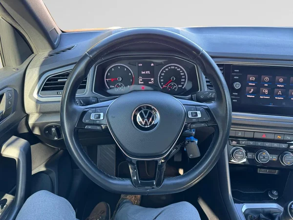VOLKSWAGEN T-Roc Cabriolet (2020) — foto 9 van 14