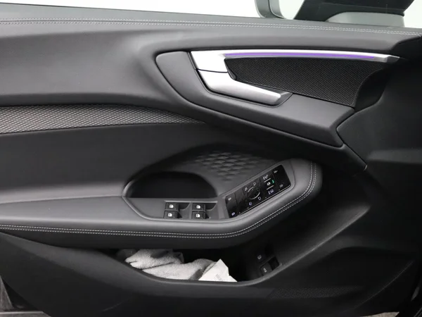 AUDI A5 Avant e-hybrid (PHEV) (2026) — foto 10 van 18