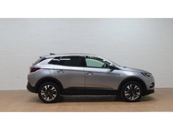 Opel Grandland X (2020) — foto 17 van 19