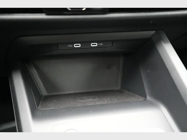 VOLKSWAGEN Golf VIII (2023) — foto 27 van 27