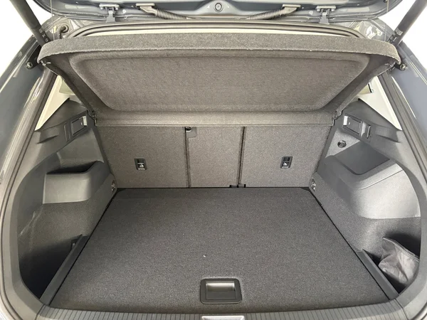 VOLKSWAGEN Tiguan (2026) — foto 9 van 24
