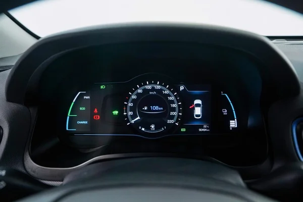 Hyundai Ioniq PHEV (2018) — foto 6 van 54