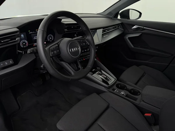AUDI A3 Sportback (2025) — foto 15 van 18