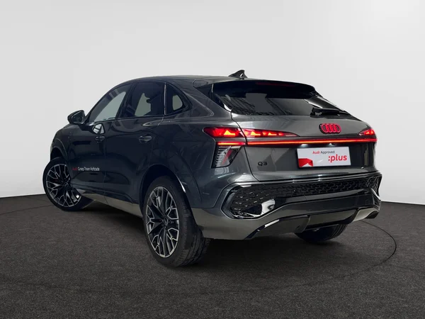 AUDI Q3 Sportback e-hybrid (PHEV) (2025) — foto 18 van 24